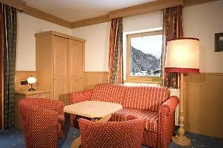 Karl Schranz ホテル