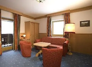 Karl Schranz ホテル 4*