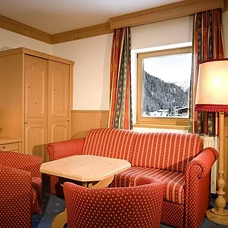 Karl Schranz Hotell 4*