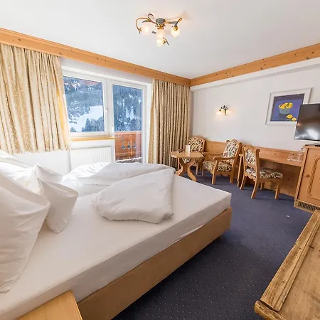 Karl Schranz 4* サンクト・アントン・アム・アールベルク