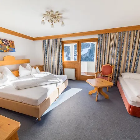 Karl Schranz ホテル