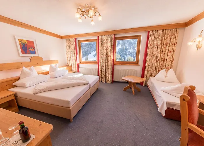 ホテル Karl Schranz