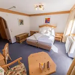 Hotel Karl Schranz